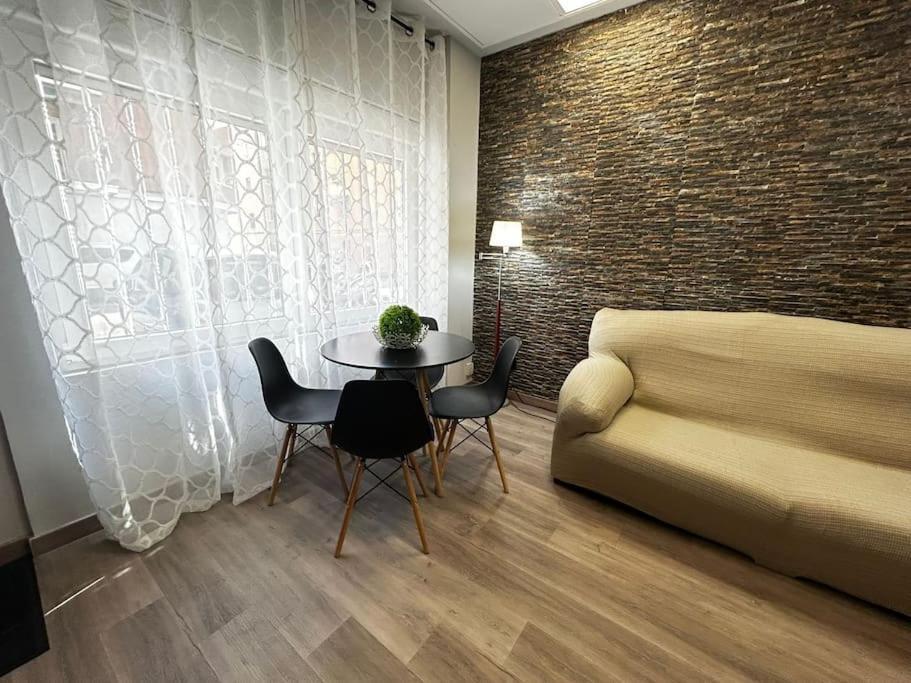 Apartamento Amueblado En El Centro De Madrid Dış mekan fotoğraf